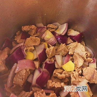 高压锅胡萝卜炖羊肉 红萝卜炖羊肉的家常做法