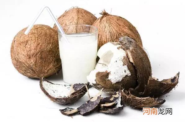椰子肉的功效与作用及营养价值