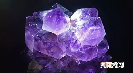 紫色水晶寓意与功效大全