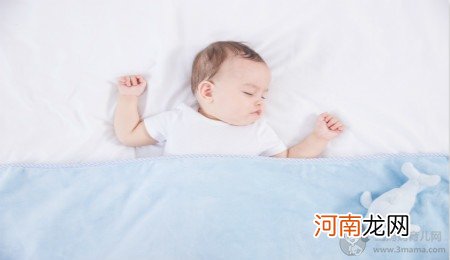夜里需要喊醒宝宝把尿吗，还是一觉睡到天亮？