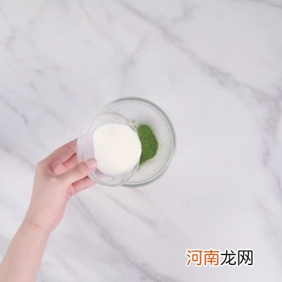 抹茶渐变慕斯 绿茶慕斯蛋糕做法