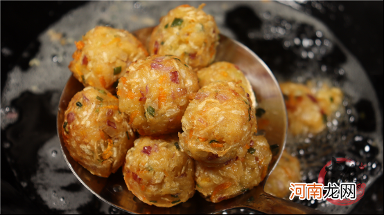 萝卜丸子的做法油炸,外酥里嫩不回软