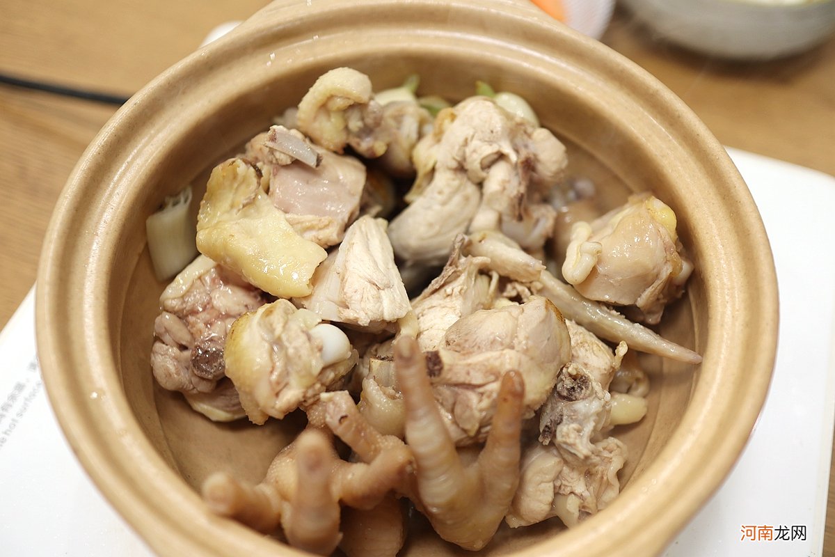 砂锅焖鸡真是太香了 砂锅鸡块的家常做法