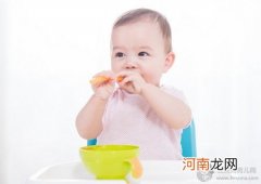 宝宝多大开始学自己吃饭