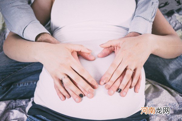 孕妇乳房变化生男生女 变大变黑真和胎儿性别有关吗