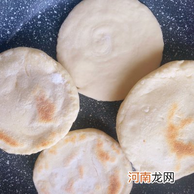 夹肉饼这样做 肉夹馍饼的做法