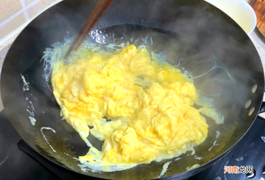 鸡蛋炒韭菜的做法
