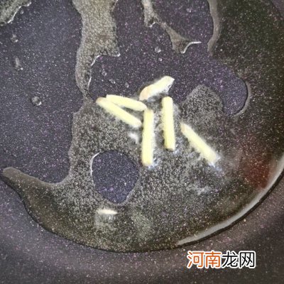 虾仁炒鸡蛋这么做好吃又简单 鸡蛋虾仁的做法