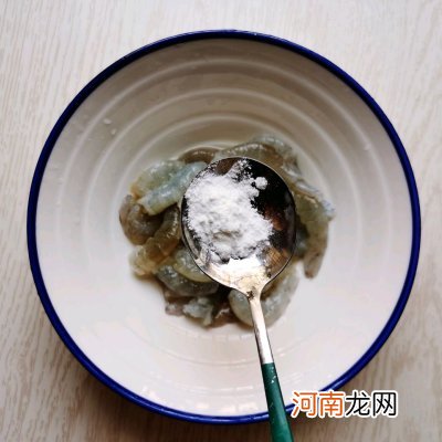 虾仁炒鸡蛋这么做好吃又简单 鸡蛋虾仁的做法