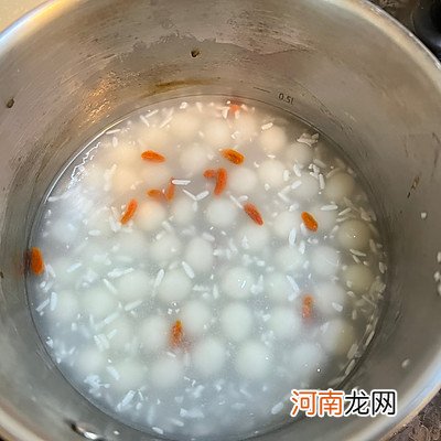 酒酿圆子的做法，吃货来收藏哦