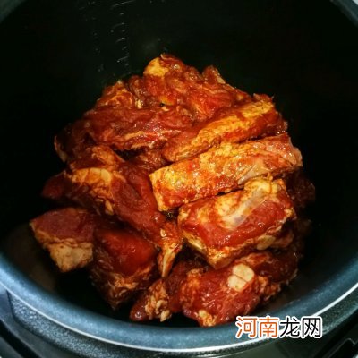 外焦里嫩的烤排骨  烤排骨的做法