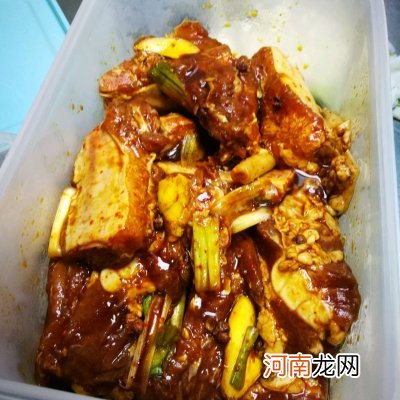 外焦里嫩的烤排骨  烤排骨的做法