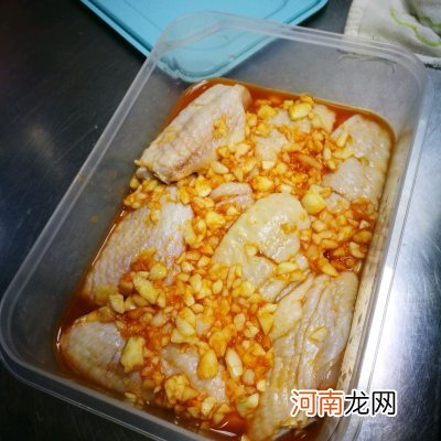 外焦里嫩的烤排骨  烤排骨的做法