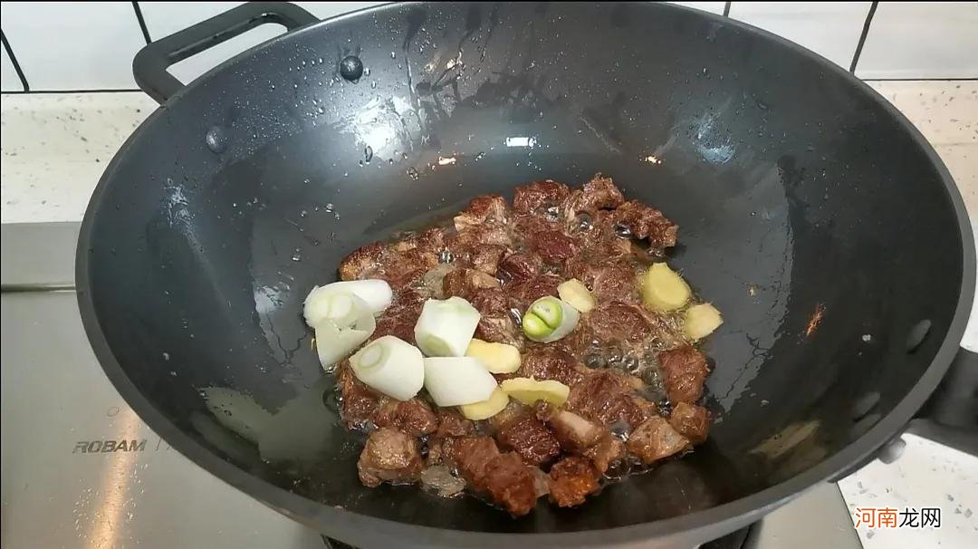 土豆炖牛肉的正确做法 土豆炖牛肉的做法