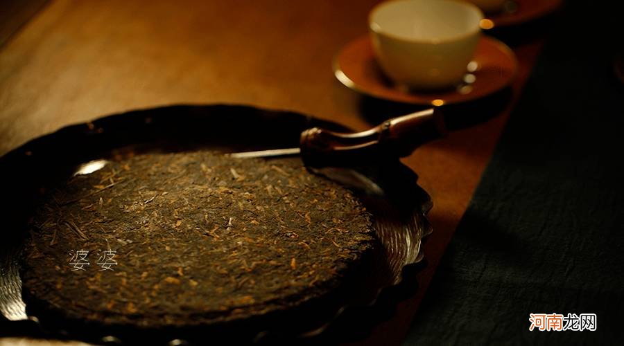 普洱茶怎么开饼,手把手教程