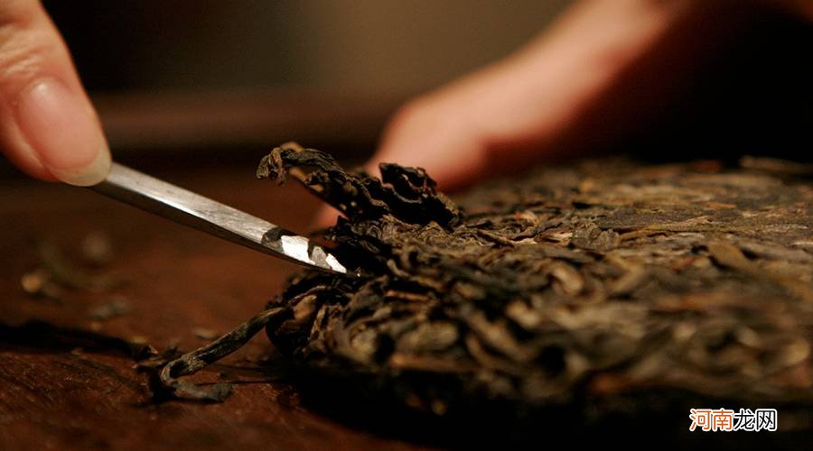 普洱茶怎么开饼,手把手教程