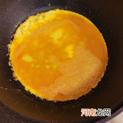 虾仁炒鸡蛋好吃又简单 虾仁鸡蛋怎么炒