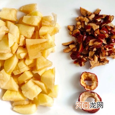 苹果山楂红枣小米粥 小米红枣粥的做法