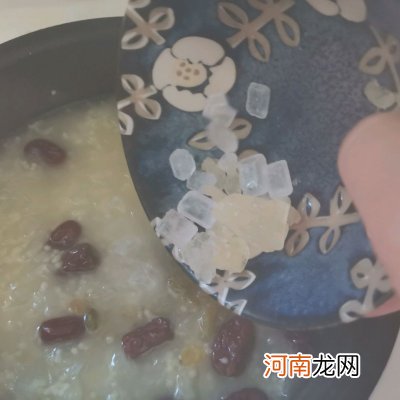 红枣银耳小米粥 银耳粥的做法和功效