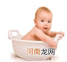 宝宝常三浴身体更加健壮