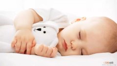 冬季宝宝睡觉时需要注意什么