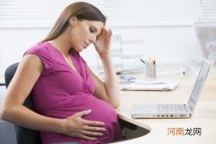 怀孕中期肚子隐隐作痛 这些情况孕妈忽视不得