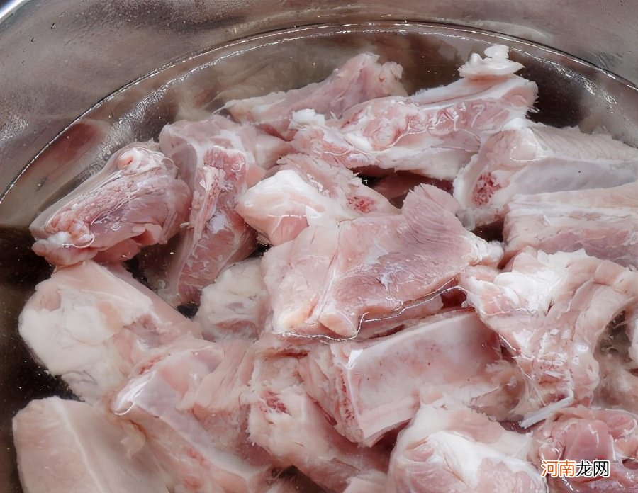 炖猪肉的家常做法，鲜嫩入味营养足