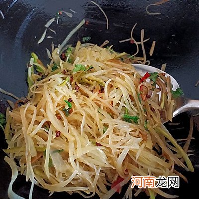 炝拌土豆丝这样做更好吃 炝土豆丝的做法