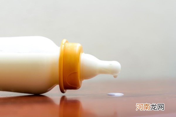 母乳常温可以放多久 超过这个时间就不能再喝了