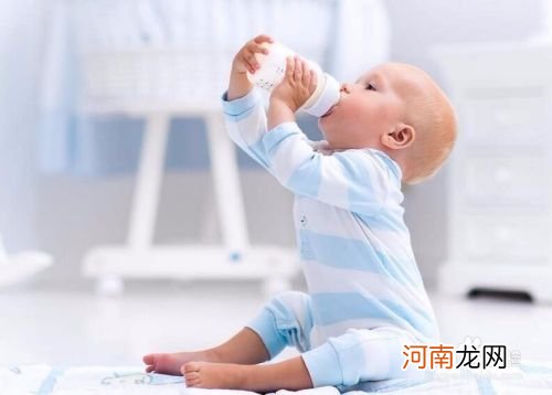 婴儿吐奶处理方法