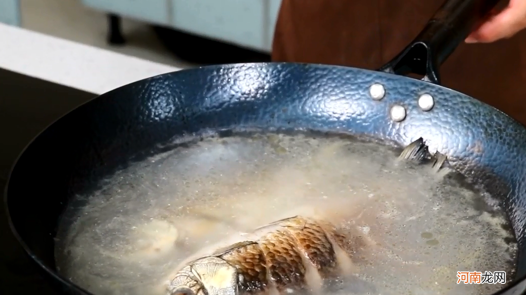 鲫鱼豆腐汤的做法又白又浓 鲫鱼豆腐汤的简单做法