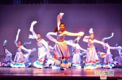 云南藏族三大民间舞蹈指的是 云南藏族三大民间舞蹈分别是什么