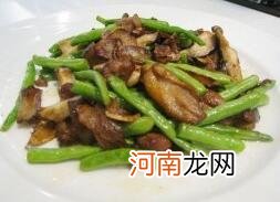 儿童食谱鸭类：姜爆鸭腿拌时蔬