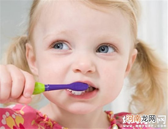 如何保护宝宝的牙齿 保护宝宝牙齿从孕期就要开始