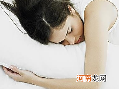 女性睡姿不正确可导致不孕