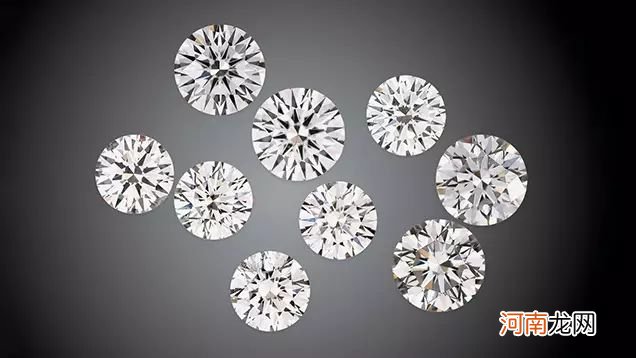合成碳硅石和钻石的区别