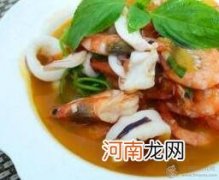 儿童菜谱海鲜类：番茄炖海鲜