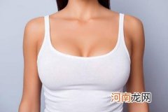 乳房偶尔溢乳正常吗