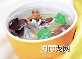 1—2岁宝宝食谱：冬瓜荷叶汤