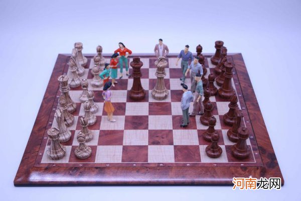 国际象棋为什么有两个后 国际象棋有两个皇后的原因