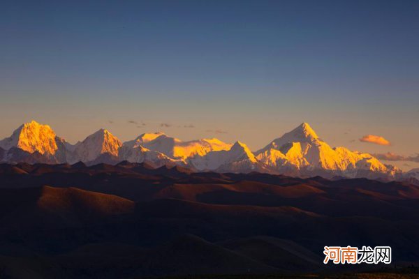 为什么贡嘎雪山是神山 贡嘎雪山属于什么山脉