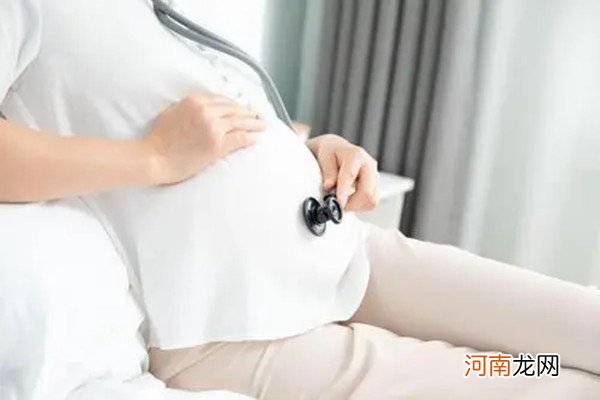 孕妈胸部揭秘宝宝性别 孕早期胸变大必生女孩