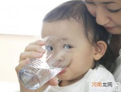 水是生命之源 但宝宝偏偏不爱喝水怎么办