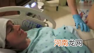 孩子生产露头过程