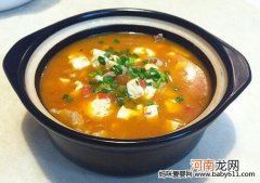 煲汤食谱：番茄豆腐黄骨鱼汤