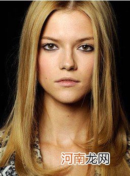 2010年最流行时尚直发