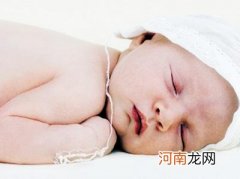婴儿睡沙发猝死 75%为新生儿
