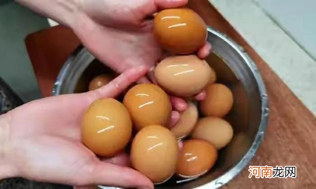 家常腌鸡蛋出油最好的方法 祖传方法教你腌鸡蛋