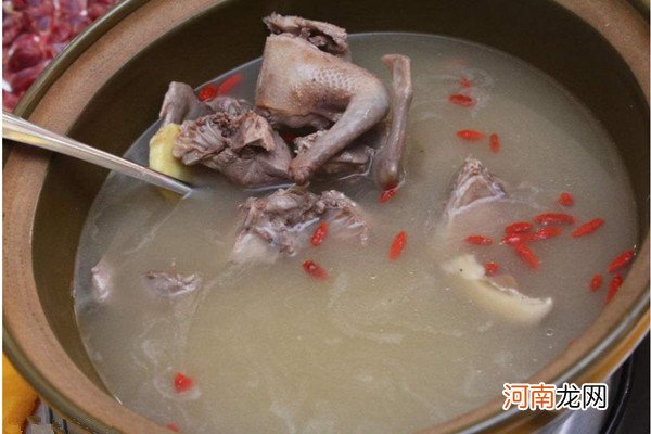 孕妇营养鸽子汤的做法 这样做出来的鸽子汤美味又营养