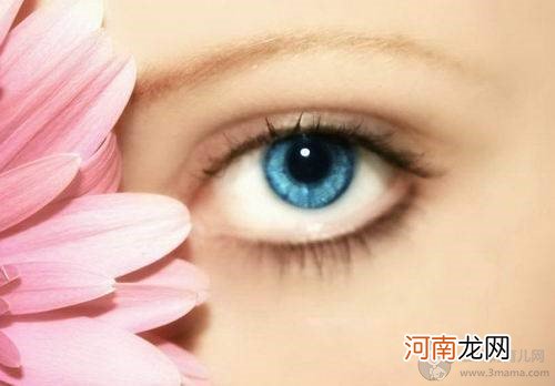 孕妇眼睛肿了是什么原因引起的？孕妇眼睛肿了怎么办？孕妇吃什么对眼睛好